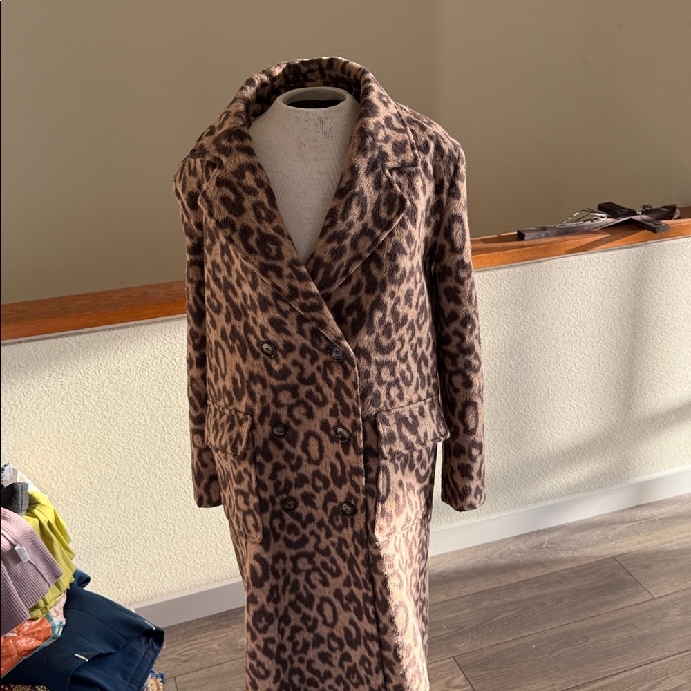 Leopard Print Long Coat structured shoulders Vtg - image 9